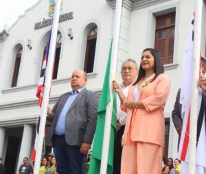 Prefeita reeleita de Pedreiras Vanessa Maia, lança candidatura à presidência da Famem