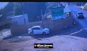 Câmeras de segurança em Peritoró registram abandono de carro de taxista desaparecido