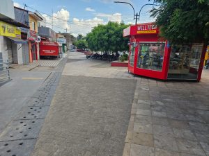 Proibição de veículos e mais melhorias no “Calçadão do Banco do Brasil”, em Lima Campos