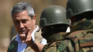 Braga Neto é preso pela Polícia Federal