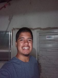 Familiares do povoado Nova Salvação buscam informações sobre um jovem