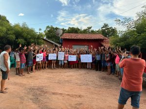 Em Peritoró moradores fazem manifestação em apoio ao vereador Madruga!