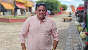 Vereador Canidia Publicidade solicita reforma do (calçadão do Banco do Brasil), em Lima Campos