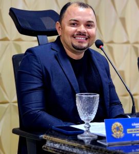 Vereador Laelson propõe construção de canil municipal em Lima Campos para acolher animais em situação de abandono