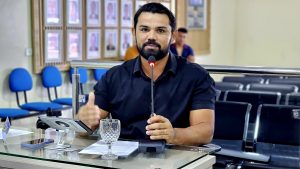 Vereador Lucian Alves solicita inclusão de reumatologista na rede municipal de saúde de Lima Campos