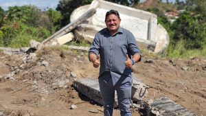 Vereador Canidia Publicidade acompanha demolição de reservatório da CAEMA em Lima Campos