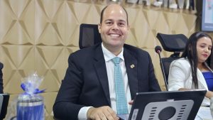 Inédito! Presidente da Câmara de Lima Campos realiza café da manhã e entrega brindes e kits em homenagem ao Dia dos Pais