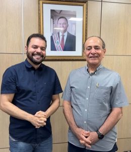 Prefeito Deibson Balé ao lado de Dr. Aparício Bandeira celebra aceleração da obra MA-247