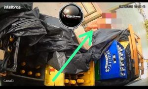 Adolescentes são flagrados furtando estabelecimento na Orla de Lima Campos