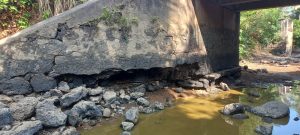 Ponte com rachaduras na MA-122 no povoado Bom Jesus em Lima Campos, apresenta riscos!