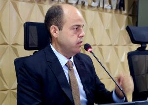 Presidente Ney Braga solicita recuperação de estrada, poço artesiano e anuncia sessões itinerantes na zona rural