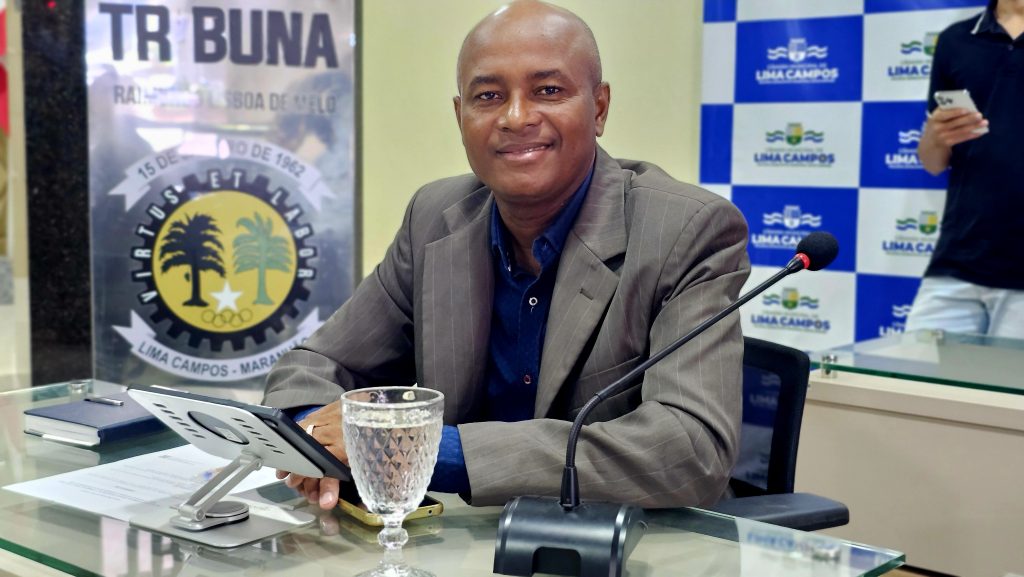 Vereador Clemilson do Derreis solicita limpeza do campo de futebol do povoado São Domingos