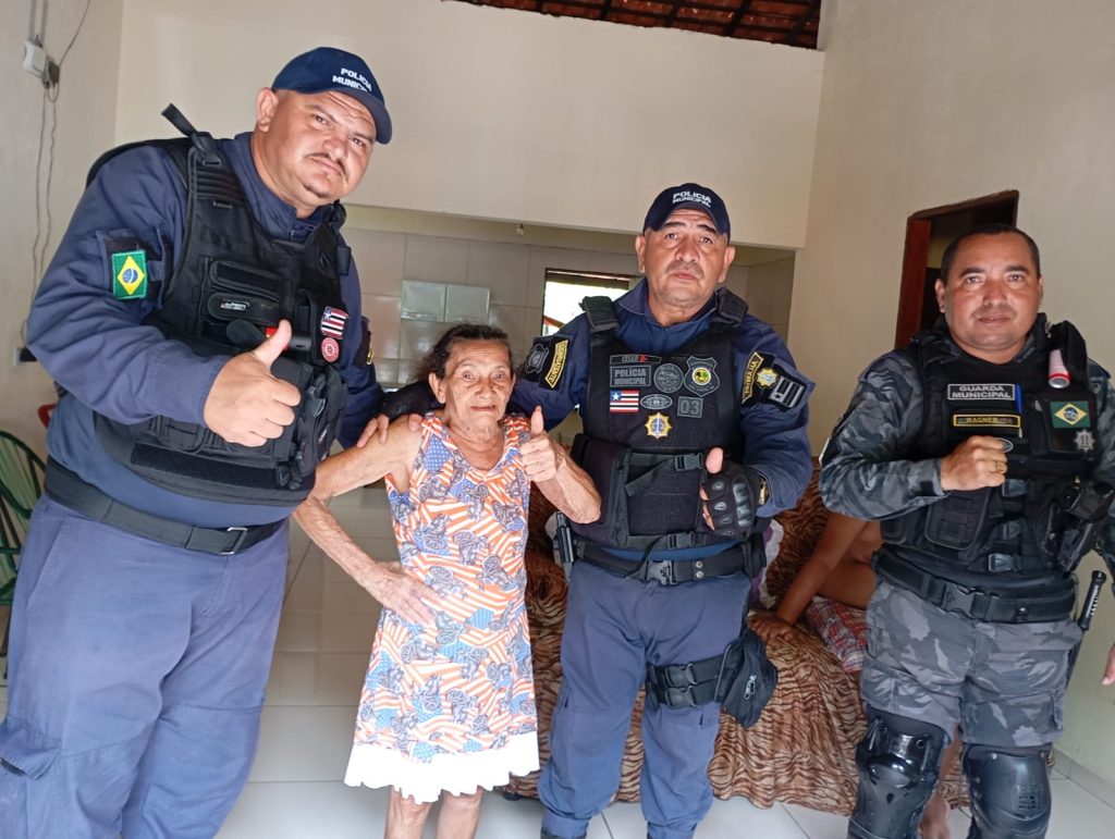 Guarda C. Municipal recupera botijão e fogão furtados e devolve à moradora, em Lima Campos