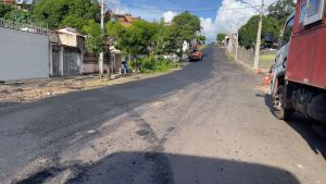 Recapeamento asfáltico avança e chega à Rua Frederico Bulhão em Pedreiras